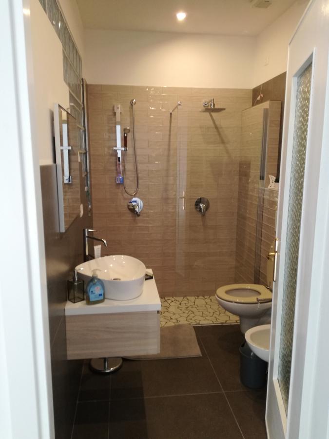 Casa Bonatti Hotel Пескиера дел Гарда Екстериор снимка